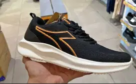 Sepatu diadora run original murah size 41