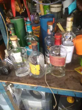 Botol bekas minuman