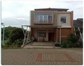 RUMAH MURAH 2 lantai bagus siap huni di Komplek The Sweet Maira