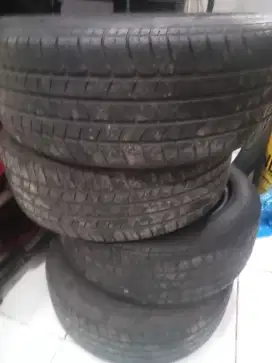 Ban good year 205/55 R16