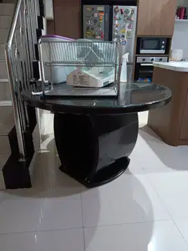 Meja Makan Bundar Dijual