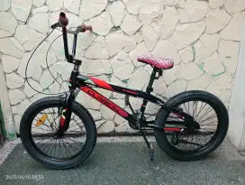 Jual butuh sepeda BMX Clarion UK 20 ban jumbo kondisi normal