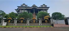Jual BU rumah mewah mini golf di Cibubur