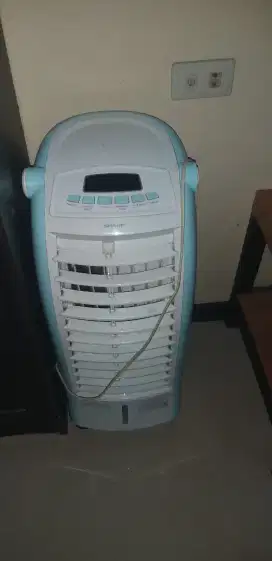 Sharp ice cooler
