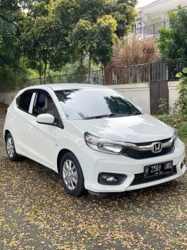 Brio E AT 2021 Putih Cocok Buat Wanita Karir