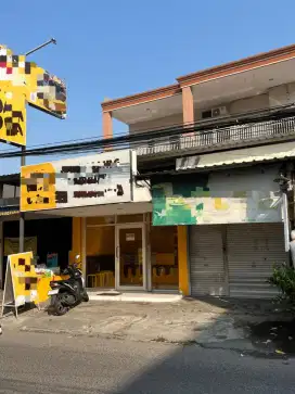 STAND TOKO/RUKO STRATEGIS LANGKA PETRA SIWALANKERTO,TENGGILIS,KUTISARI