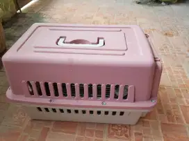 Pet cargo untuk kucing memudahkan untuk dibawa ukura 40 x 35  baru ,
