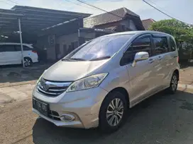 Promo DP Ringan Honda Freed PSD AT 2013 Silver