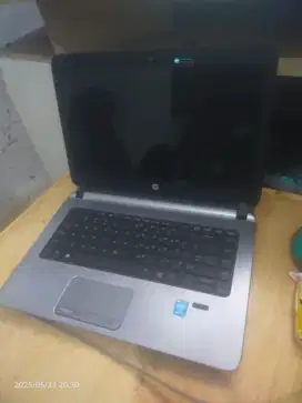 Laptop merk  hp barang bekas masih gres