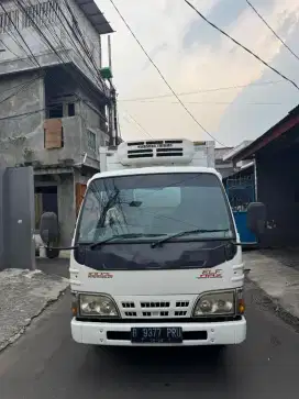 Isuzu elf nkr box pendingin