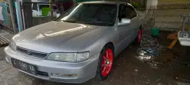 Honda Sedan Cielo Silver 97 MT