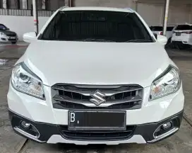 Suzuki SX4 Scross A/T ( Matic ) 2017 Putih Mulus Siap Pakai