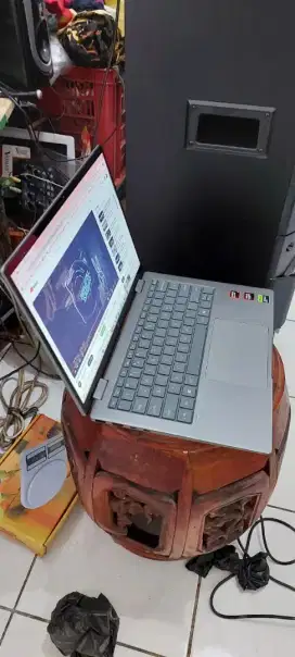 HP Envy X360 ryzen 5 8640HS