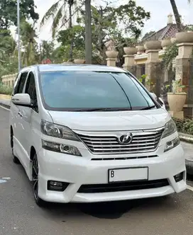 [CASH] Toyota Vellfire Z 2010 AT Japan