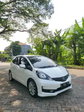 [Gress Mobil Kutisari]Jazz Rs Automatic Tahun 2013 Facelift