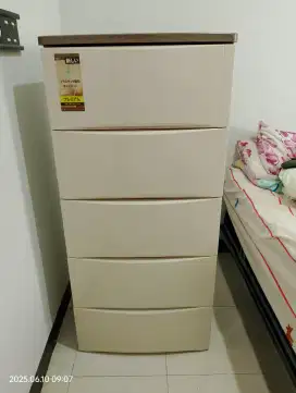 Lemari 5 susun Olymplast