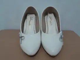 SEPATU FORMAL (High Heels)
