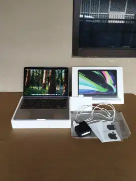 MacBook Pro M1 8/256 Fullset