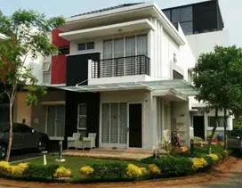 Dijual sgt murah rumah sgt rapih siap huni di Residence One-Bsd City