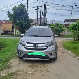Jual mobil brv 2017 manual
