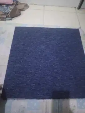 Karpet Tile Ex Kantor Bersih sudah dicuci