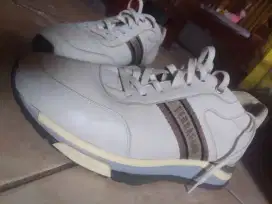 Sepatu Cowok SALVATORE FERRAGAMO Kulit ITALY