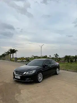 Honda Accord 2013 Bensin