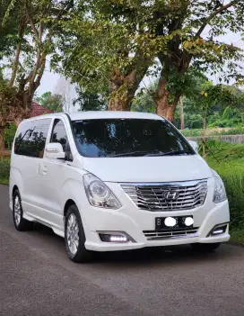 Jual Cash Hyundai H1 Royale 2.4 AT 2016 Bensin