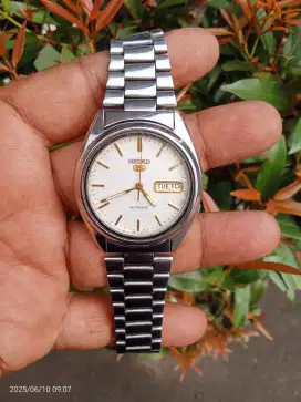 Jam Seiko 5 otomatis original klasik vintage mesin 7s26