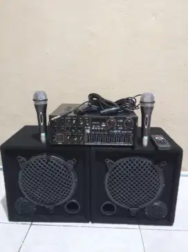 Paket karaoke 8 in