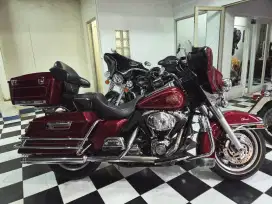 Electra Glide Classic 2004, Carbu, Mabua