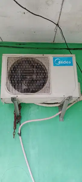 AC midea bekas setengah pk