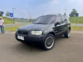 Ford Escape 2.3L AT