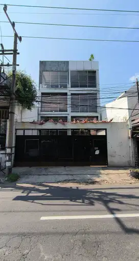 DISEWAKAN GEDUNG RAYA KEDUNG COWEK SURABAYA