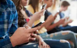Hanya Main HP dan Tixtox Dibayar