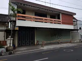 Ruang Usaha & Limasan Tepi jalan Utama Area Wirobrajan Dekat Malioboro