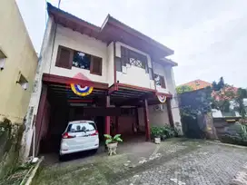 Properti Komersial Klojen Cocok untuk Guest House atau Office