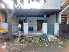 Rumah 1 setengah lantai harga bersaing