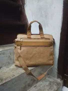 Tas Sling Kerja Kuliah Kulit Asli