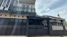Rumah 2 Lantai Benteng Kota Sukabumi Siap Huni Garasi Muat 5 Mobil