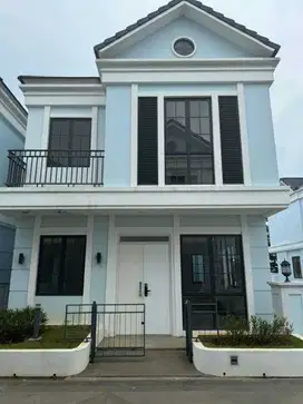Rumah Lavon 3 Lantai Cluster Montana Under 1 Miliar Jual Cepat!!!