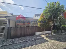 Rumah Mewah di Perumahan Elit Dekat Plaza Araya & RS Persada