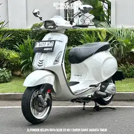 PIAGGIO VESPA SPRINT 150 IGET ABS Tahun 2018 Warna Putih