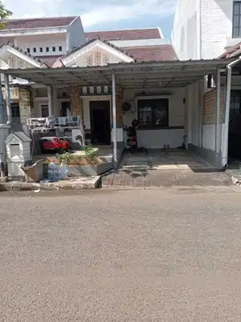 RUMAH DI GRAND WISATA SIAP HUNI JUAL MURAH