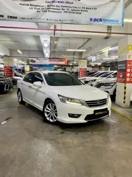 Low KM Honda Accord CR2 VTIL AT 2015 istimewa 2016