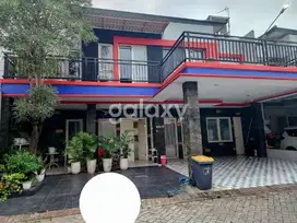 RUMAH MEWAH DI DIAMOND PARK Lokasi Dekat Bandara, Tol Juanda