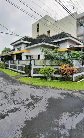 RUMAH HOOK SOEHAT DEWAN DARU KOTA MALANG