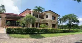 Jual Rumah Hook Mewah di Bukit Golf International Citraland Surabaya
