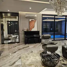 Dijual Rumah Luxury Premium House Graha Family Surabaya