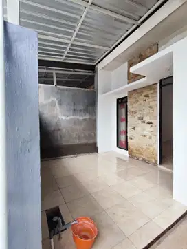 DISEWAKAN RUMAH 2 LANTAI GREEN TEGAL GEDE RESIDENCE KAMPUS JEMBER